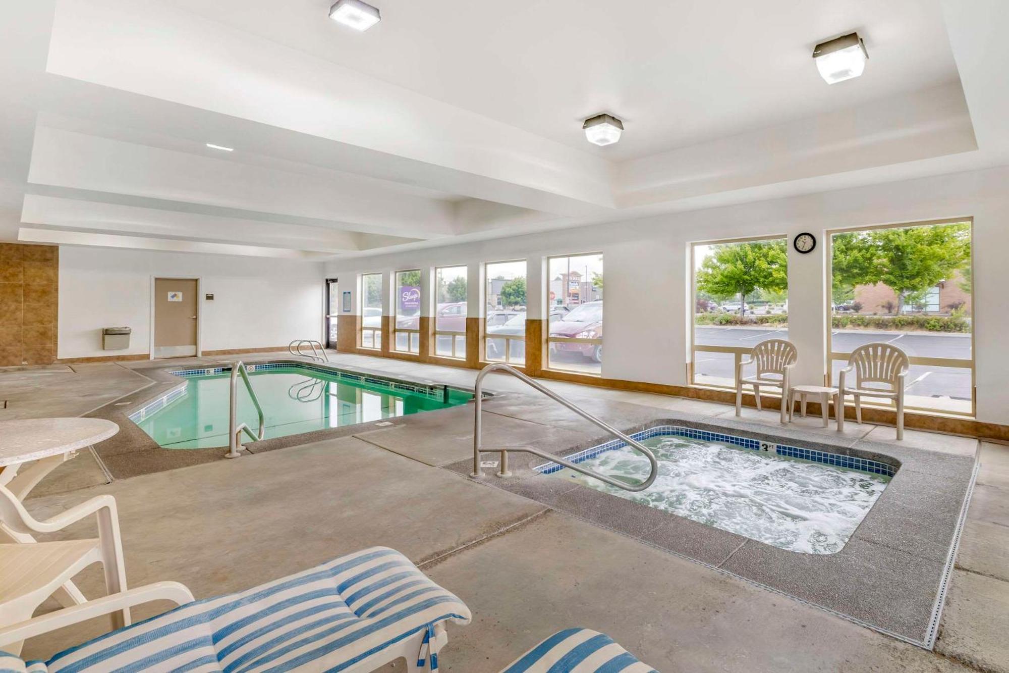 Sleep Inn & Suites Redmond Buitenkant foto
